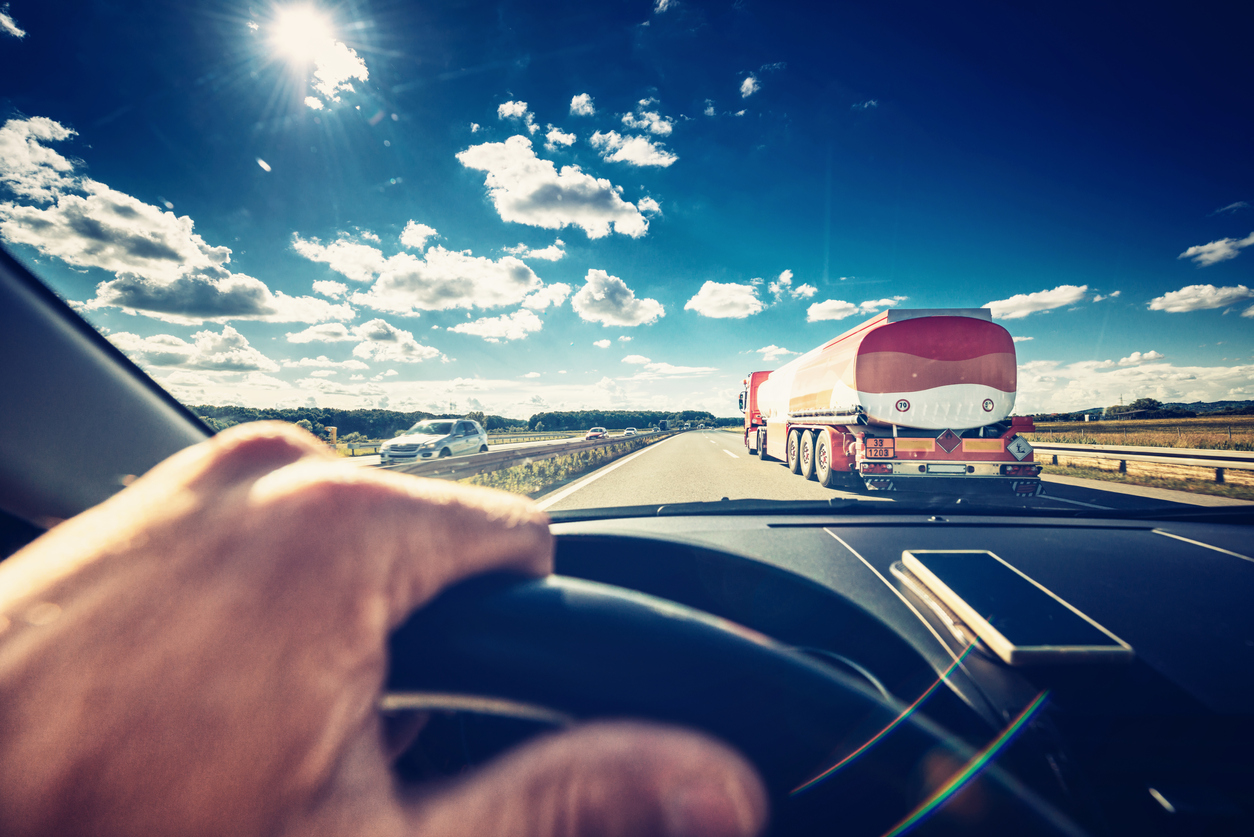 Truck Driving Options: Solo Driving vs Team Driving | CRST Dedicated